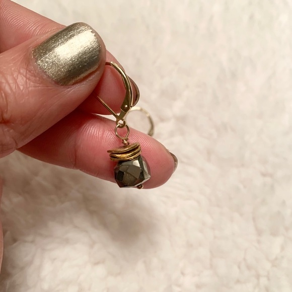 Gold Tone Chrome Rock Dangling Earrings Accessory Layer - Picture 9 of 13